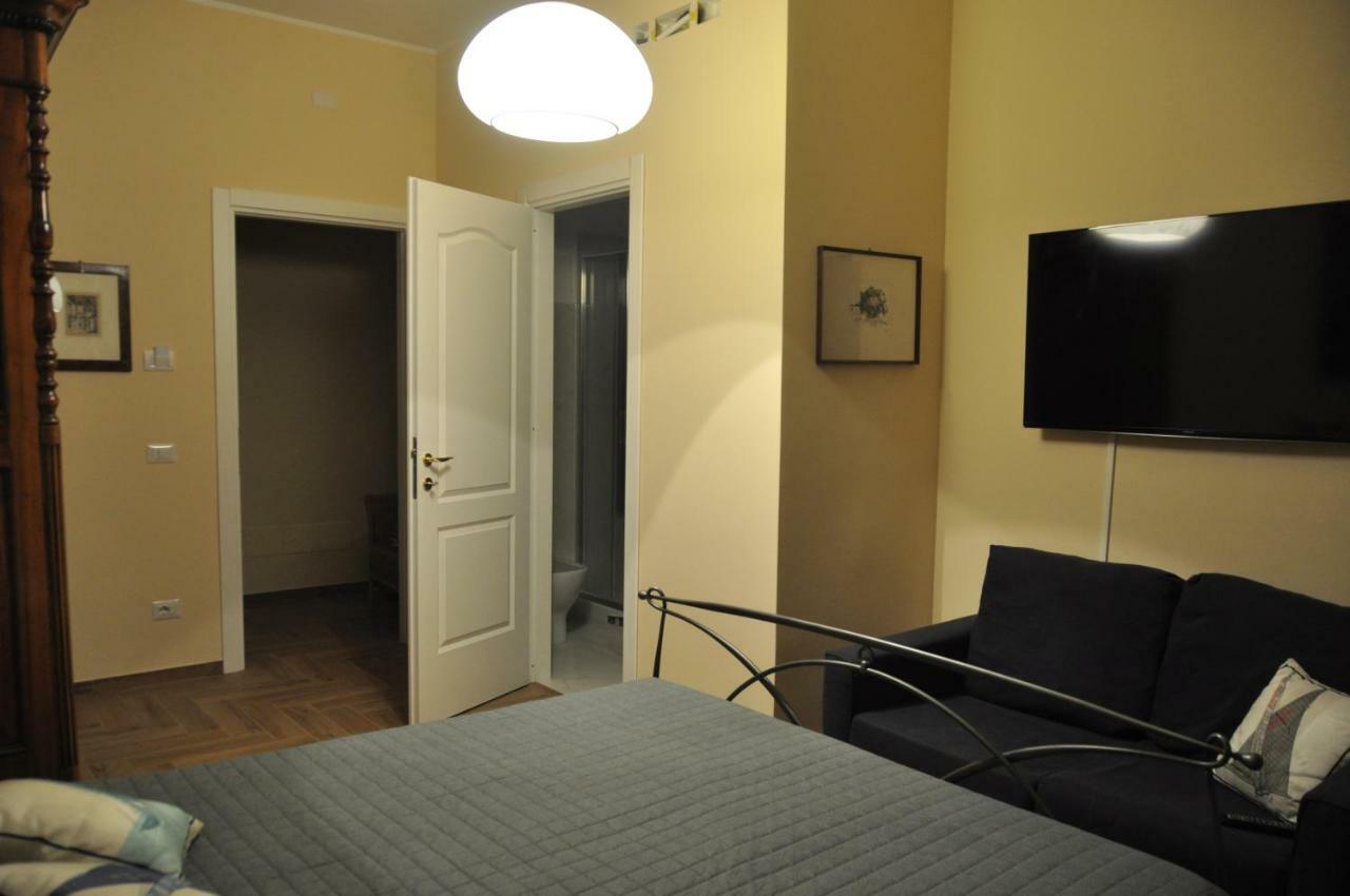 La Tana Di Sofia Hotel Rome Exterior photo